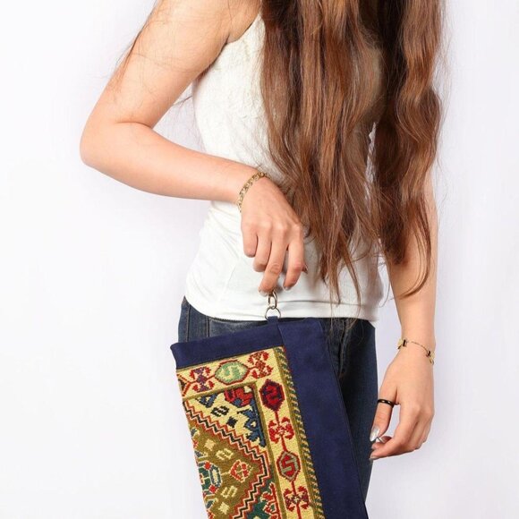 Handwoven Wool Kilim Unisex Tablet & Laptop Sleeve - Picture 7 of 7